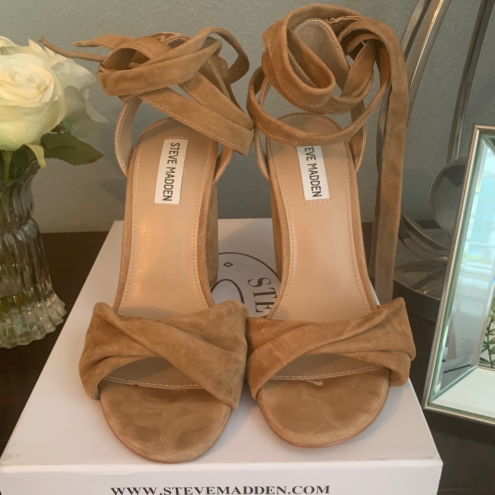 Steve Madden Sexy Summer Sandals Nude Suede Block